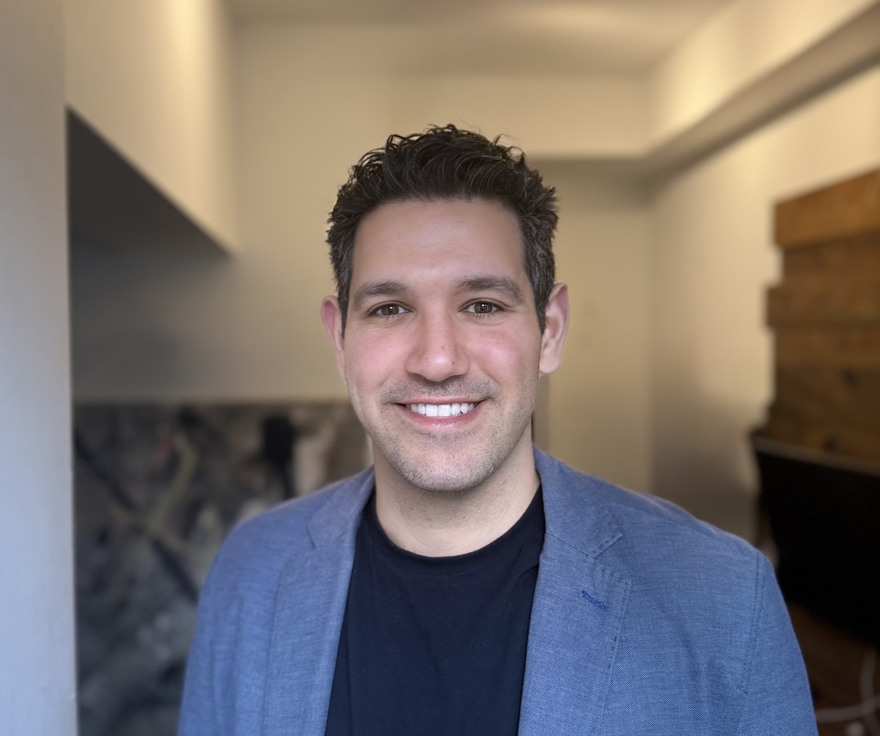 Farris Nasr